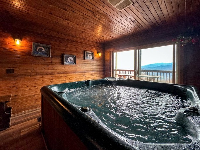 Cabins (United States of America, Gatlinburg, Tennessee)