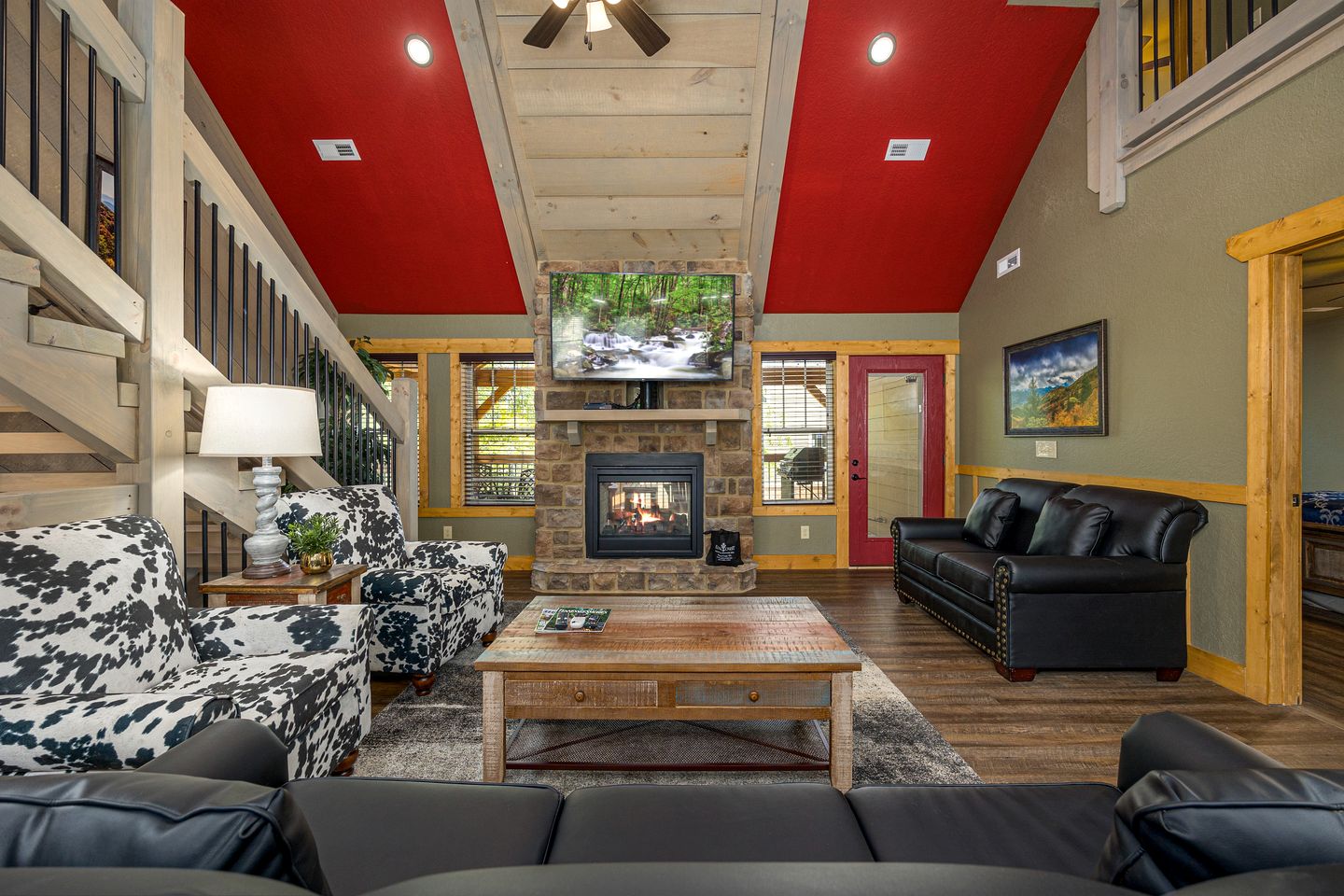 Outstanding Cabin with Indoor and Outdoor Swimming Pool and Game Room in Gatlinburg, Tennessee