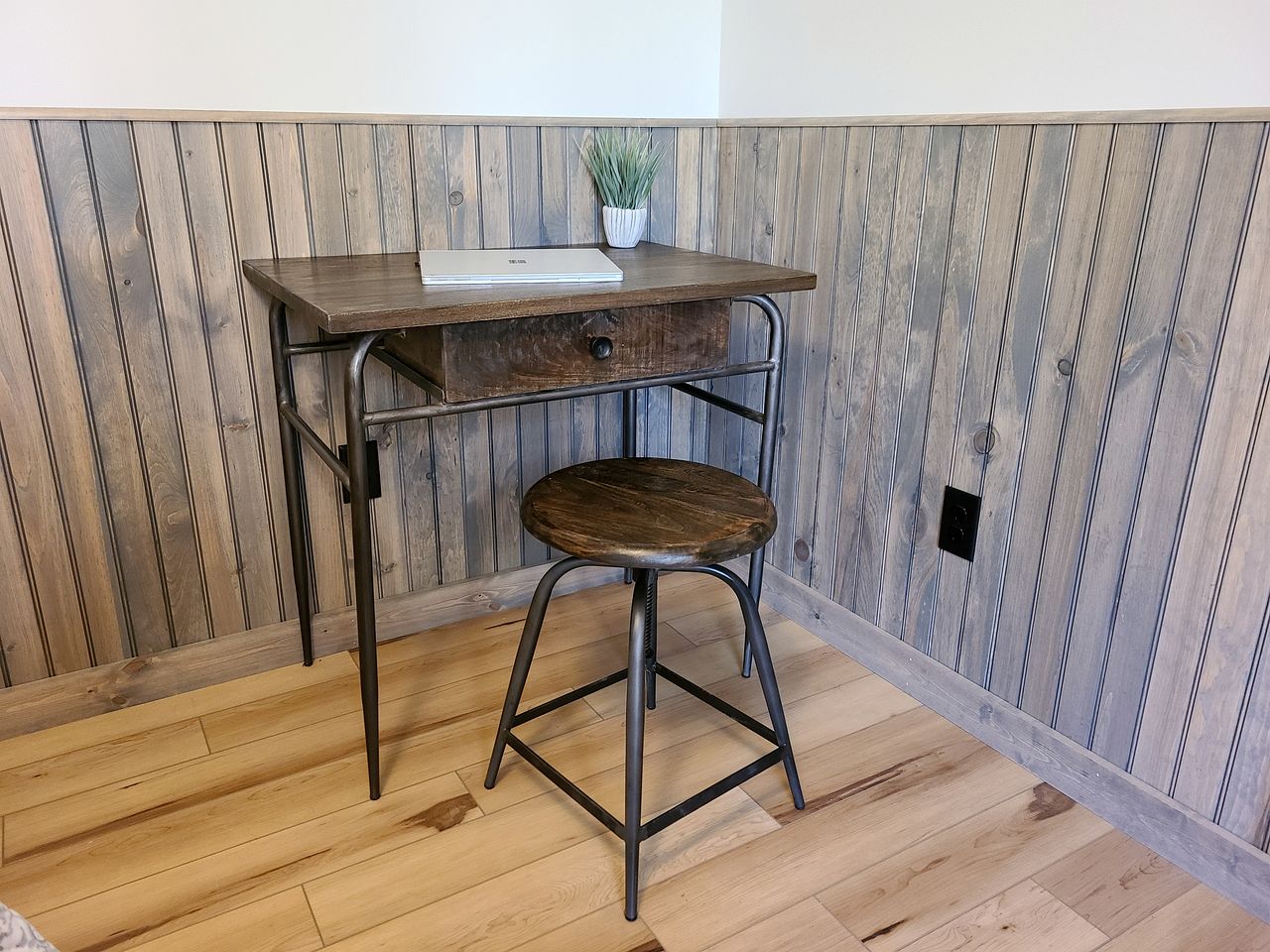 Two Cozy Cabins Nestled in the Trees for a Peaceful Group Getaway near the Great Smoky Mountains National Park in Tennessee