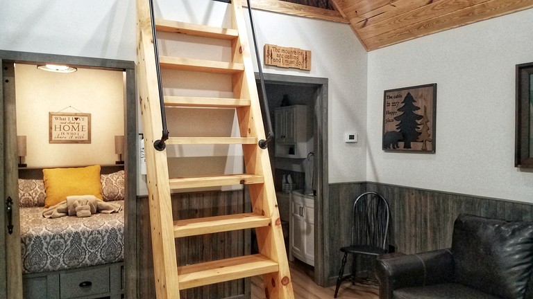 Cabins (United States of America, Cosby, Tennessee)