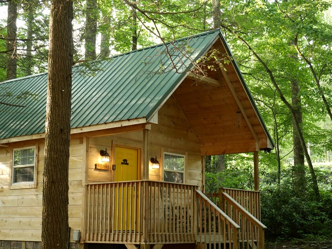 Cabins (United States of America, Cosby, Tennessee)