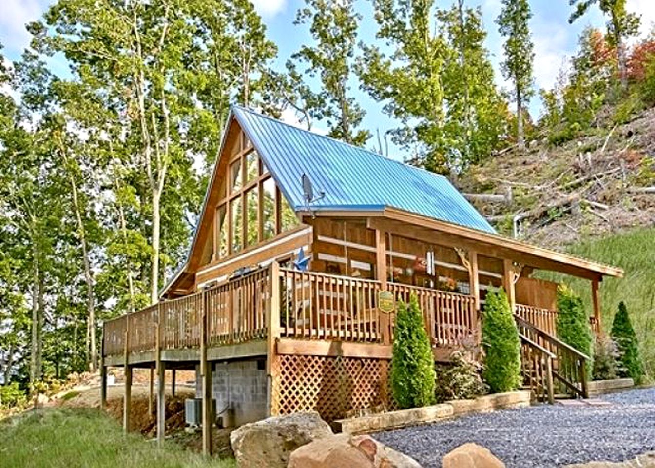 Cabin Rental with Hot Tub | Gatlinburg, Tennessee