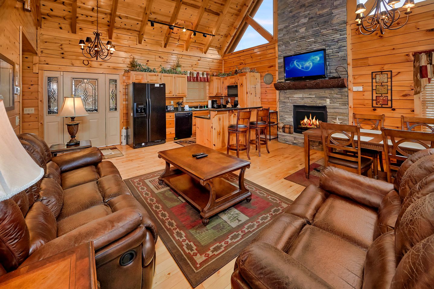 Cozy Cabin with a Hot Tub in the Great Smoky Mountains, Tennessee