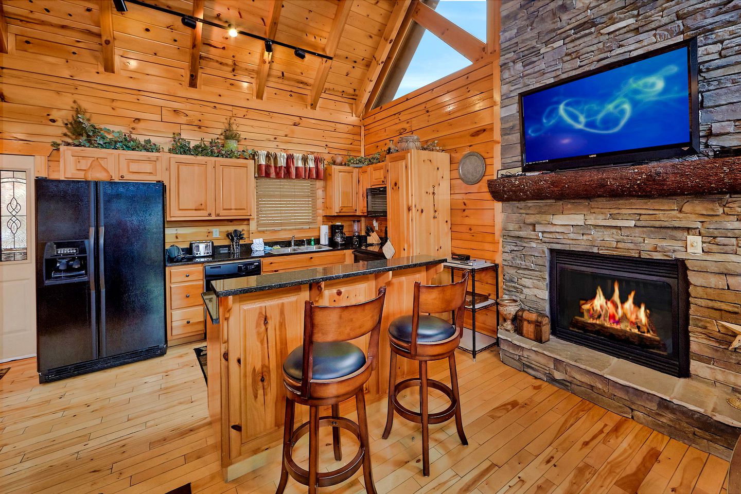 Cozy Cabin with a Hot Tub in the Great Smoky Mountains, Tennessee