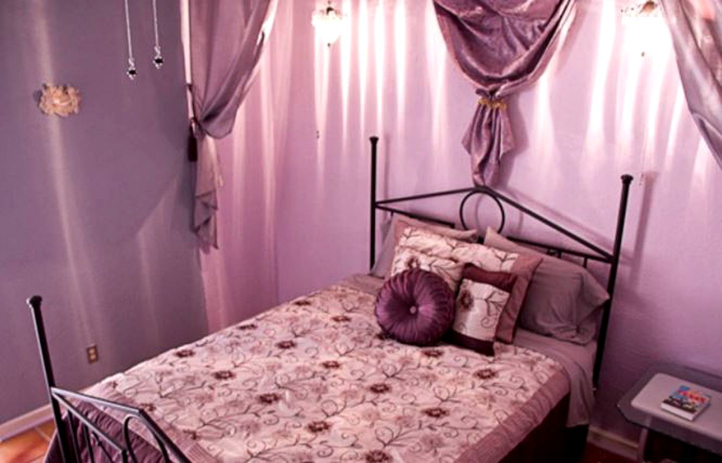 Charming Group Rental Castle for Special Occasions in the Hill Country of Marble Falls, Texas