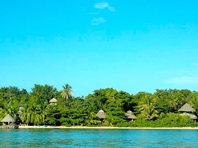 Huts (Bastimentos Island, Bocas del Toro, Panama)