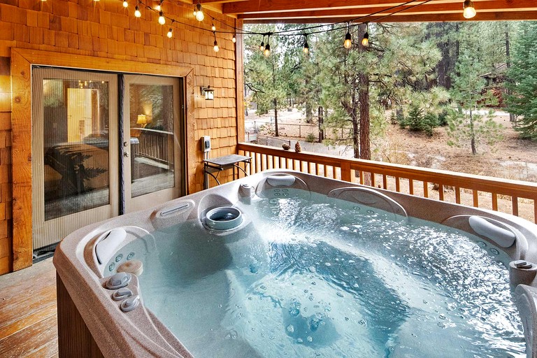 Cabins (United States of America, Big Bear, California)