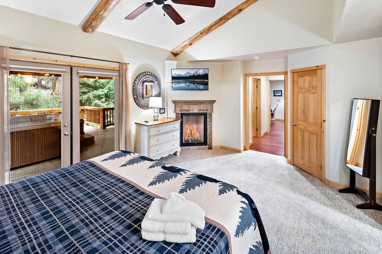 Cabins (United States of America, Big Bear, California)