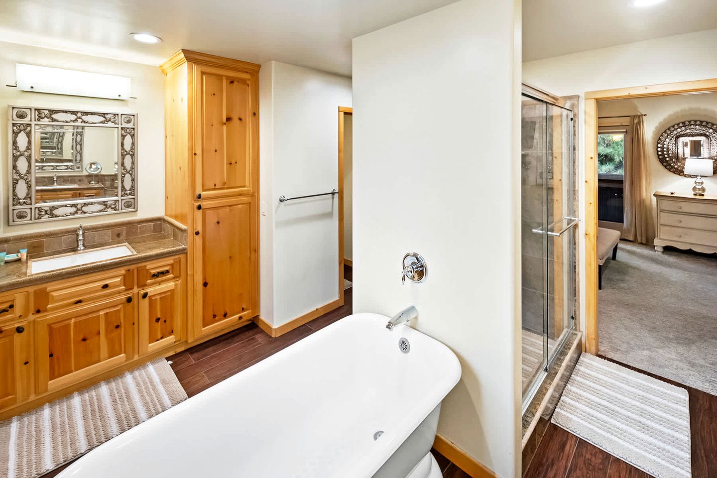 Grand Mountain Cabin Escape near Big Bear Lake and Snow Summit in California