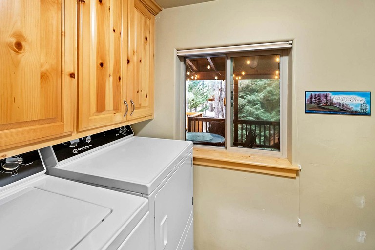 Cabins (United States of America, Big Bear, California)