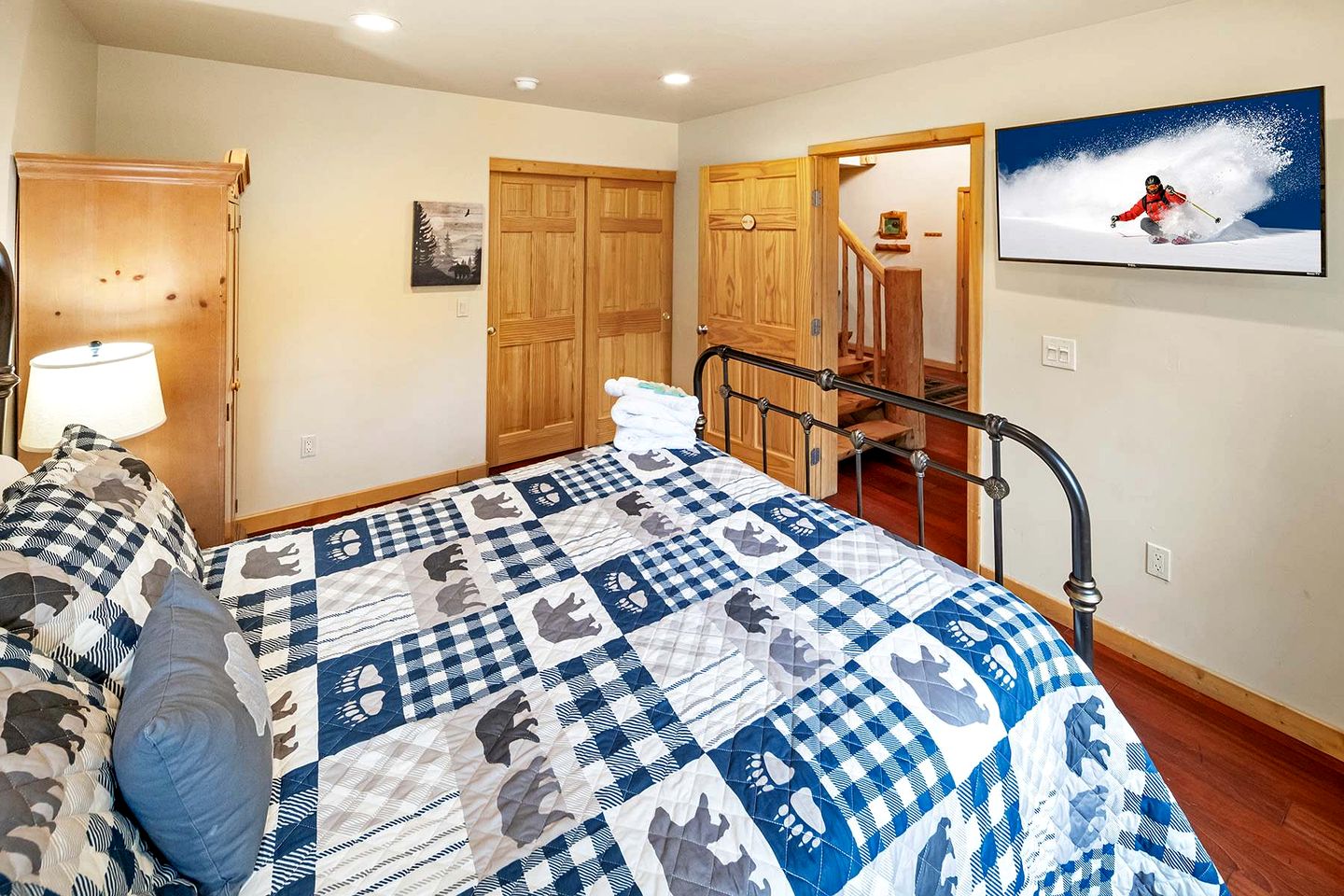 Grand Mountain Cabin Escape near Big Bear Lake and Snow Summit in California