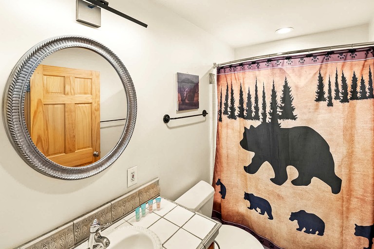 Cabins (United States of America, Big Bear, California)