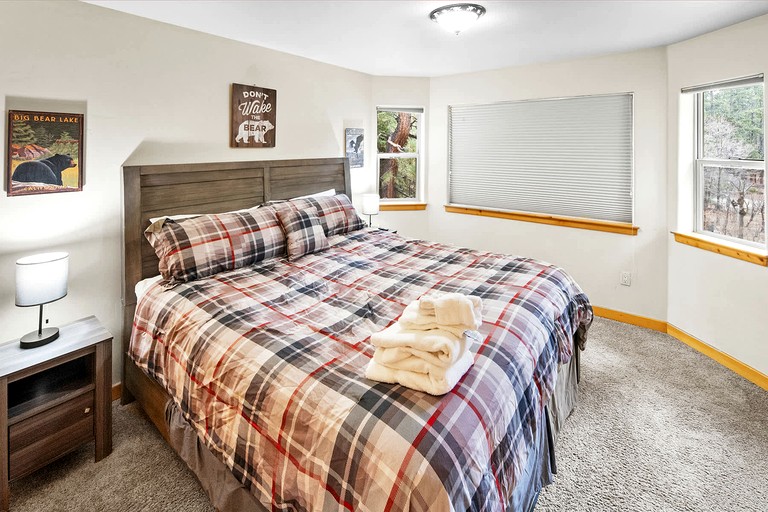 Cabins (United States of America, Big Bear, California)