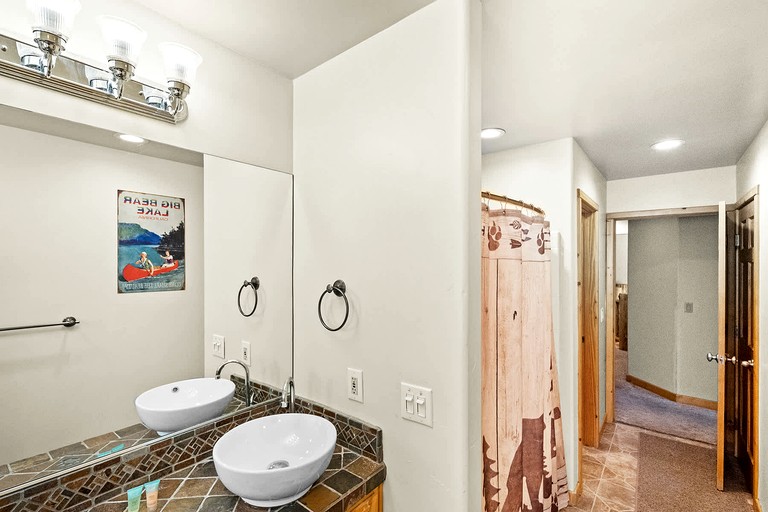 Cabins (United States of America, Big Bear, California)