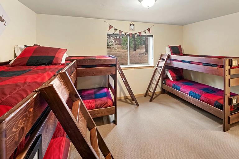 Cabins (United States of America, Big Bear, California)