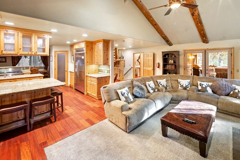 Cabins (United States of America, Big Bear, California)