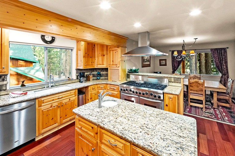 Cabins (United States of America, Big Bear, California)