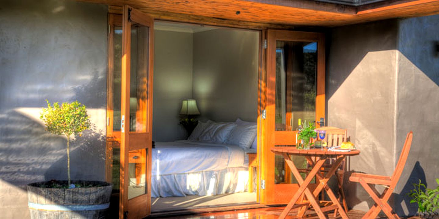 Charming and Luxurious Vacation Rental set on a Farm in Wakefield, South Island