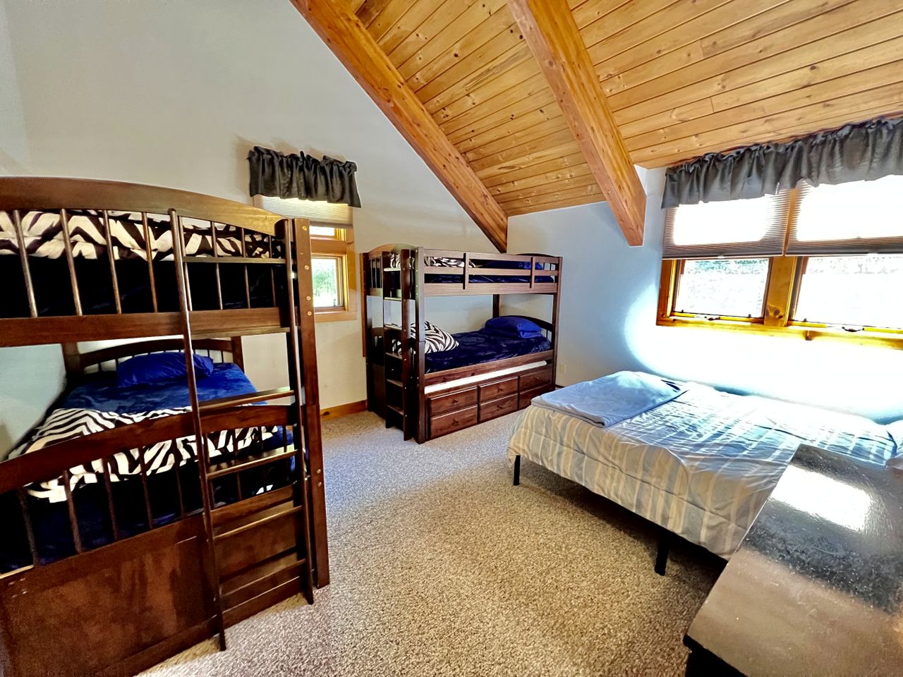 Secluded Cottage with Stunning Sights in Winhall, Vermont