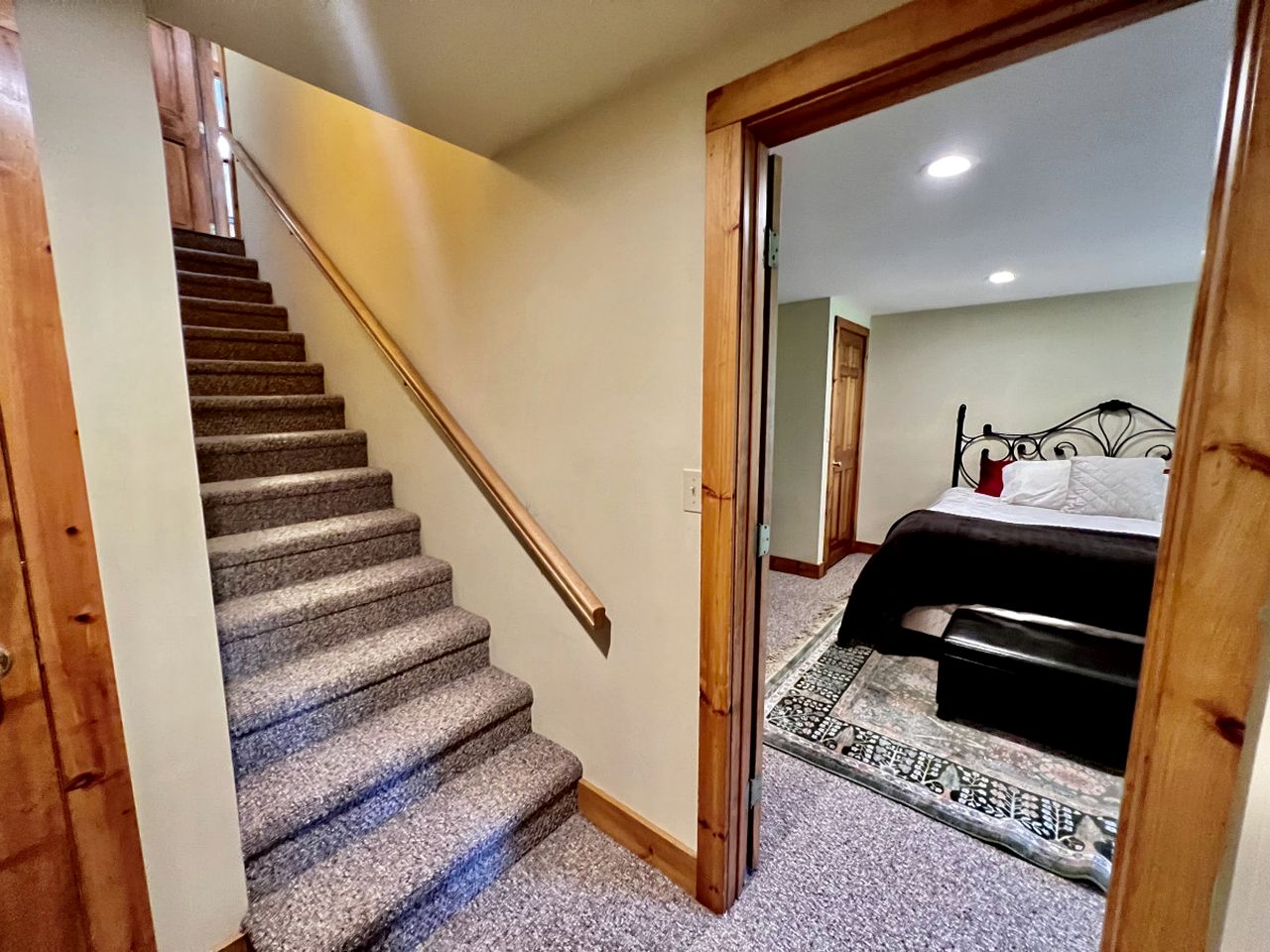 Secluded Cottage with Stunning Sights in Winhall, Vermont