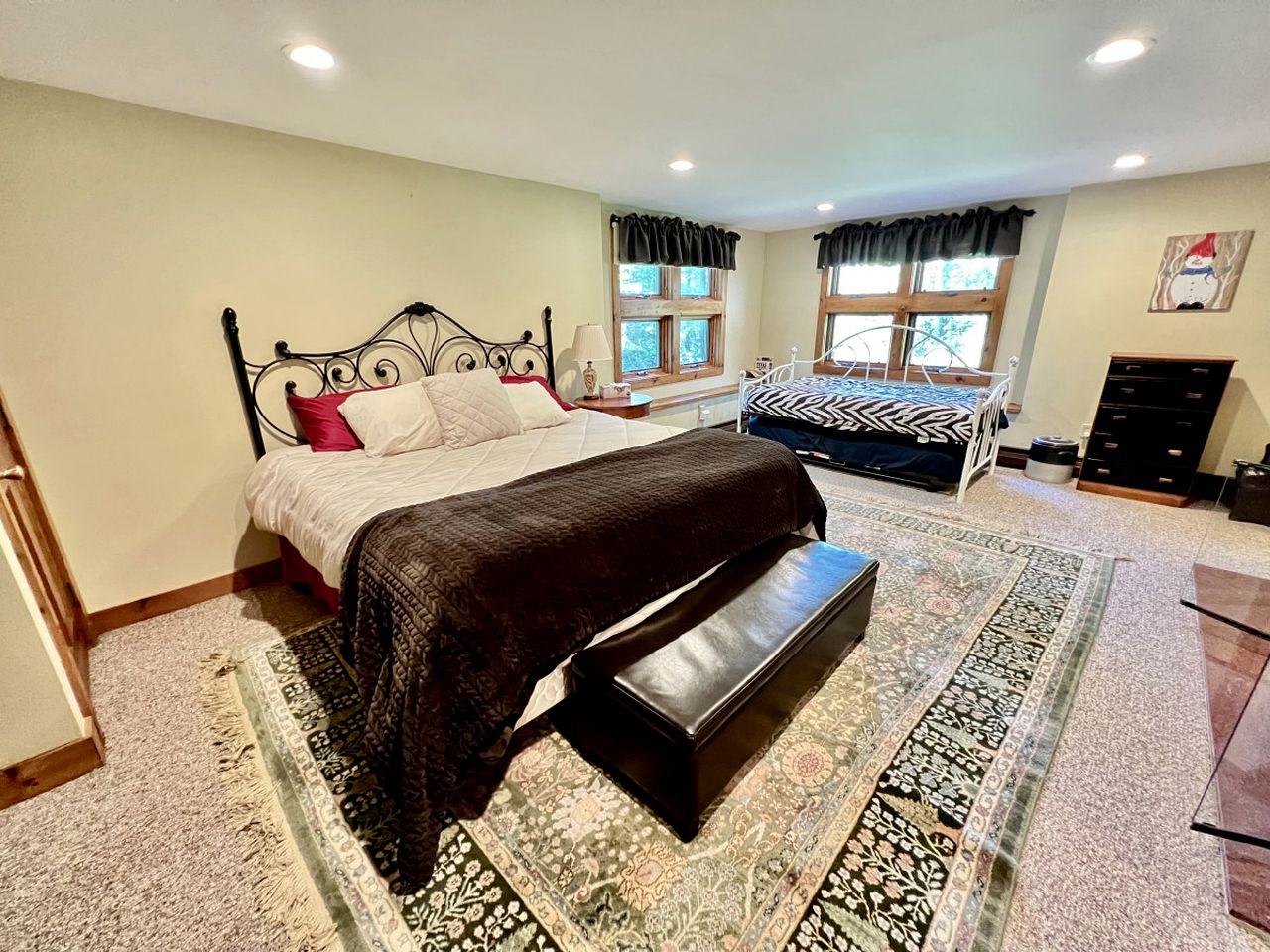 Secluded Cottage with Stunning Sights in Winhall, Vermont