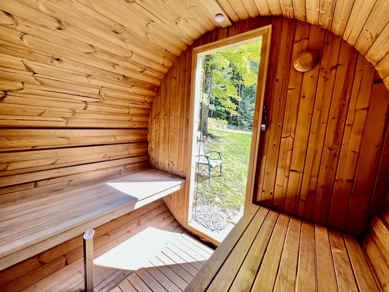 Secluded Cottage with Stunning Sights in Winhall, Vermont