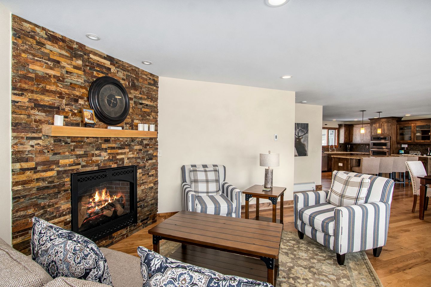 Spacious Luxury Pet-Friendly Cabin with Spectacular Continental Divide Views in Estes Park, Colorado