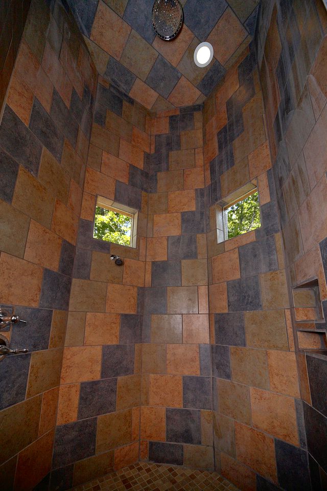 Secluded Rental Cabin with a Hot Tub near Gatlinburg, Tennessee