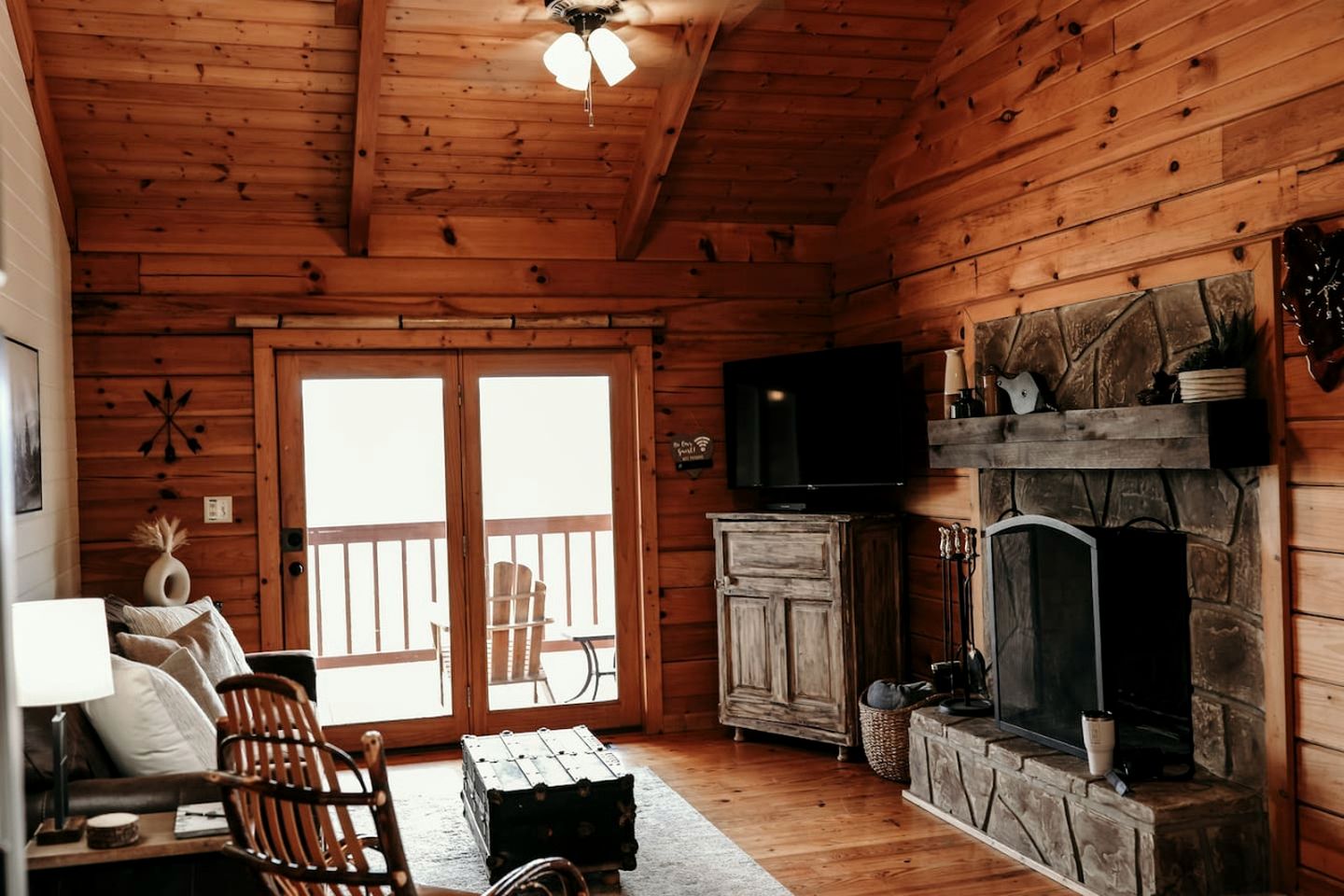 Tranquil Cabin Near Great Smoky Mountains, Tennessee