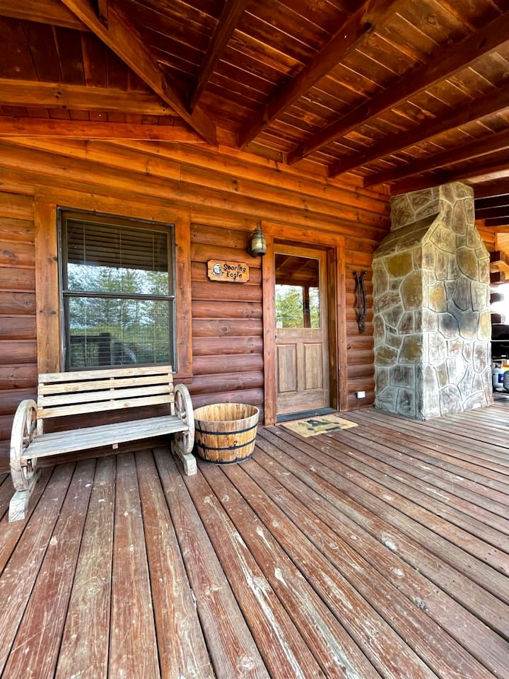 Tranquil Cabin Near Great Smoky Mountains, Tennessee