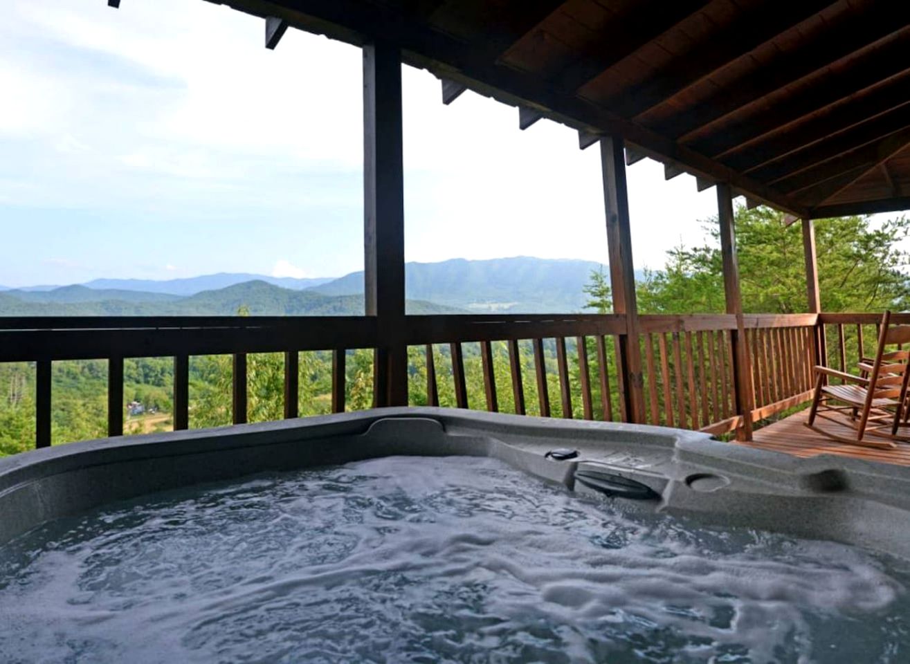 Tranquil Cabin Near Great Smoky Mountains, Tennessee