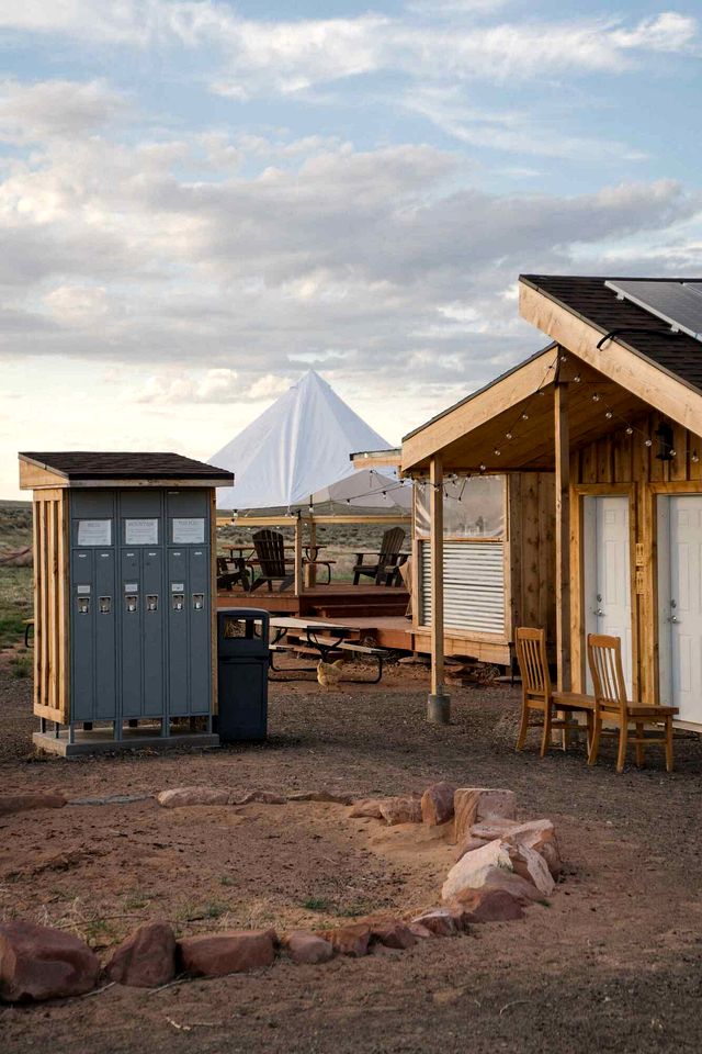 Solar Powered Cabin Beautifully Design in Monticello, Utah