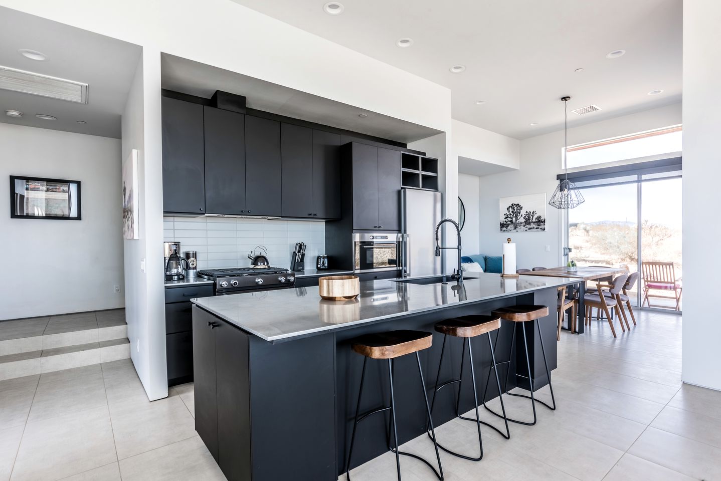 Incredible Vacation Rental with Hot-tub and Fire Pit in Joshua Tree, California