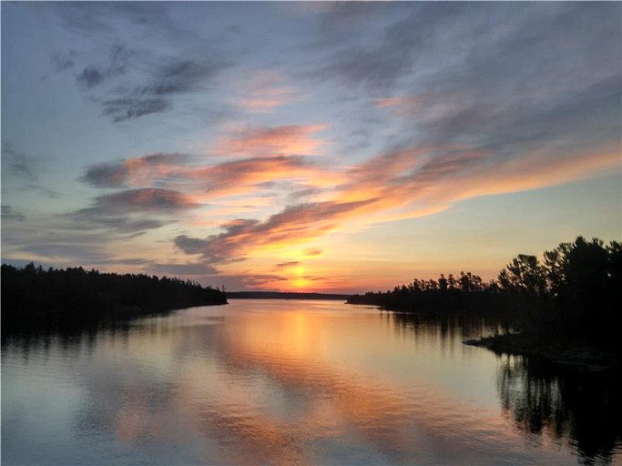 Cabins (Georgian Bay, Ontario, Canada)