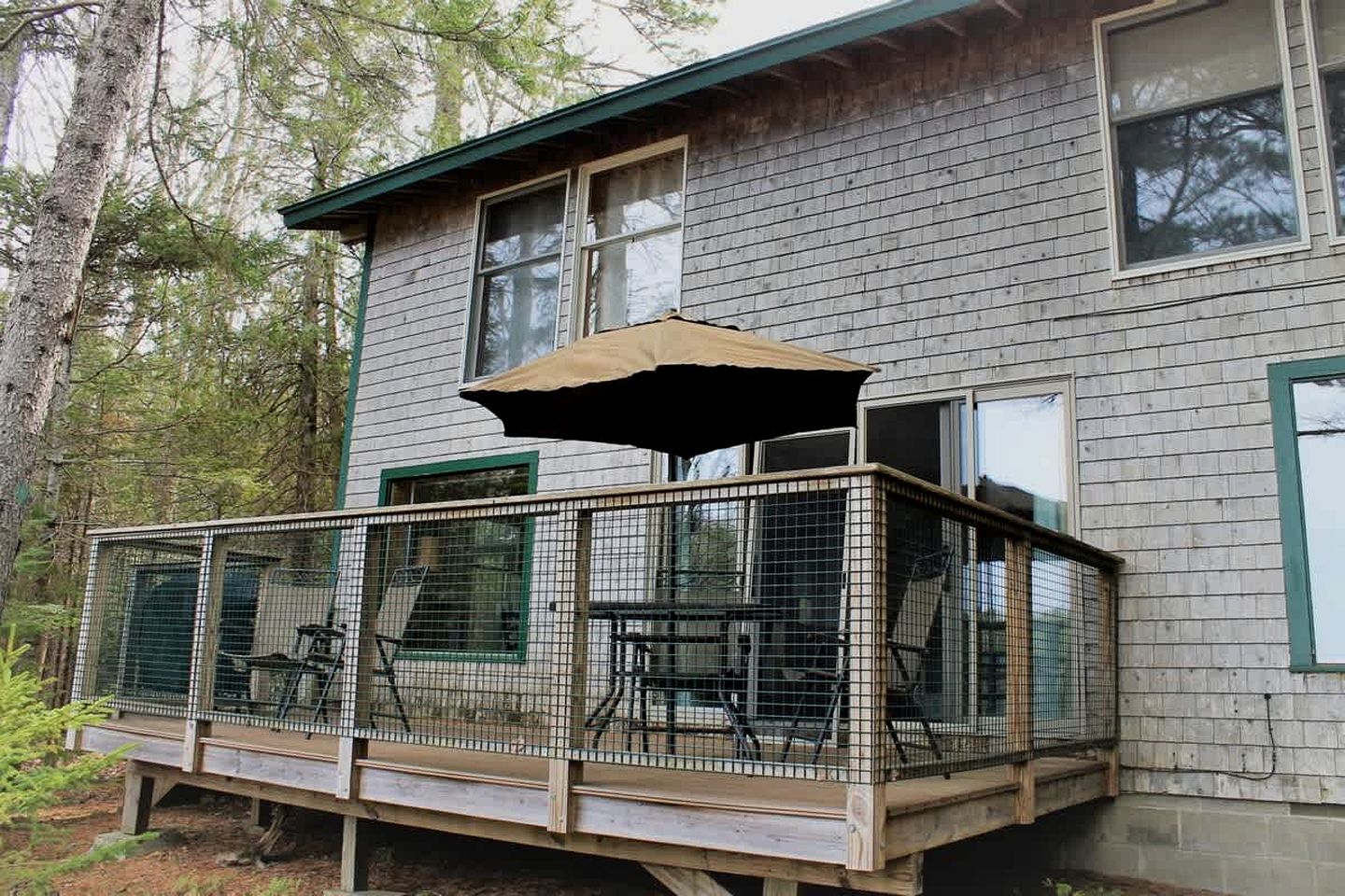 Charming Waterfront Cottage with Scenic Views, Kayak Access, Near Bar Harbor, Mount Desert Island, Maine