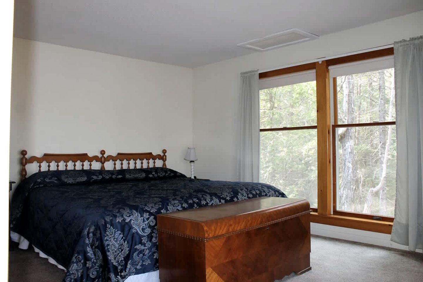 Charming Waterfront Cottage with Scenic Views, Kayak Access, Near Bar Harbor, Mount Desert Island, Maine