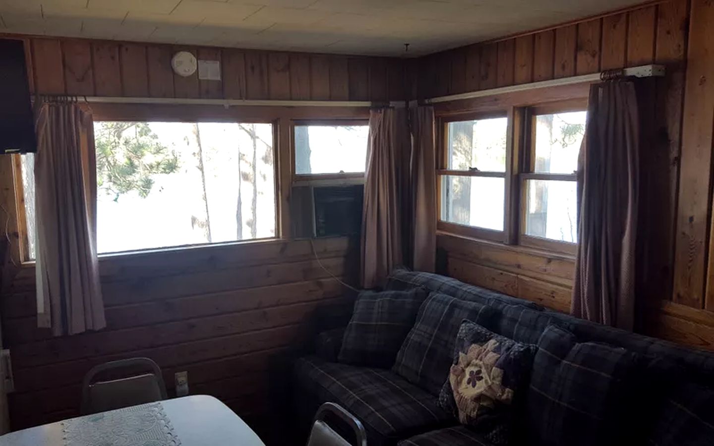 Lakeside Cabin Rental with a Boat Launch near Tomahawk, Wisconsin