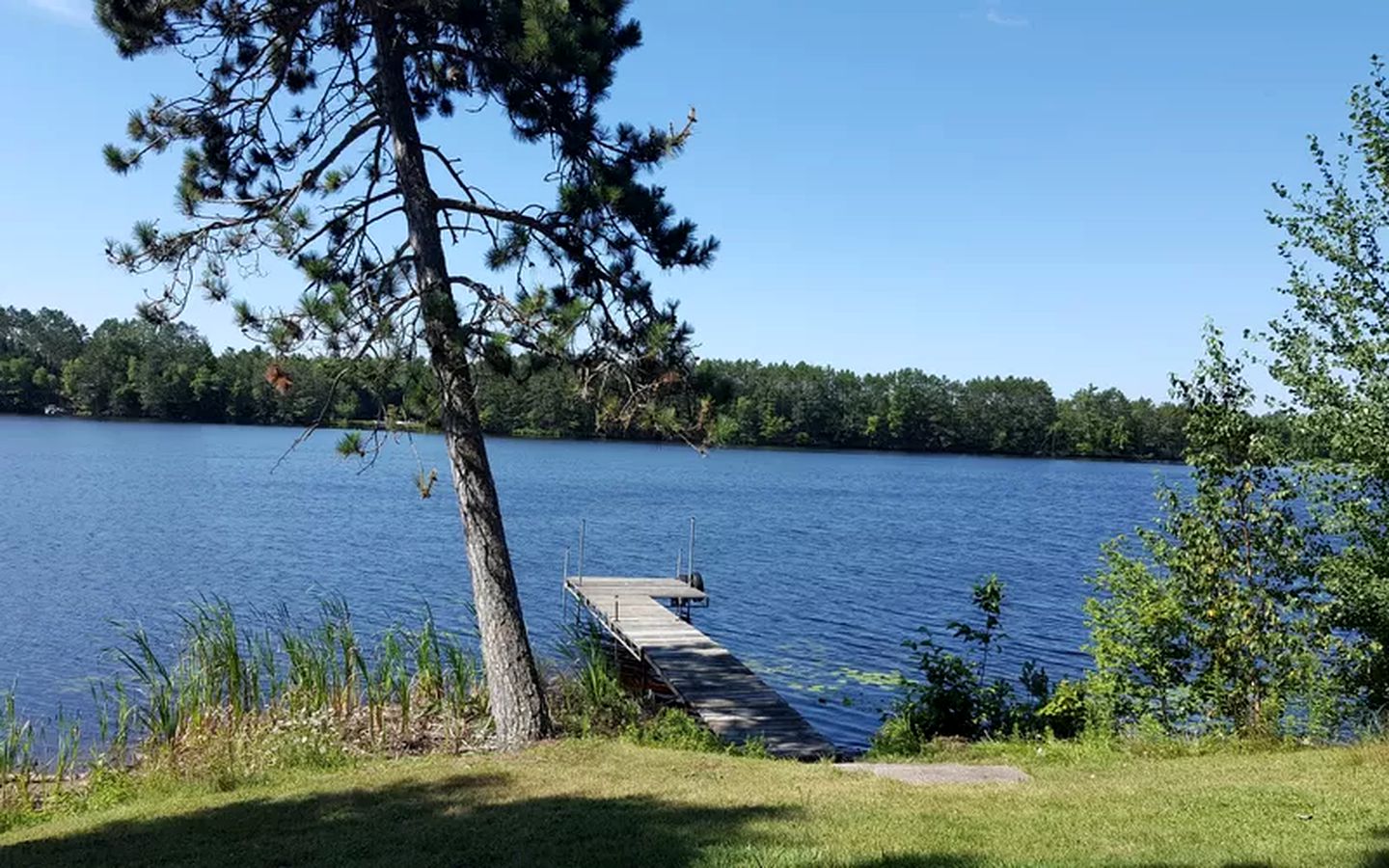 Idyllic Log Cabin Steps from Somo Lake near Tomahawk, Wisconsin