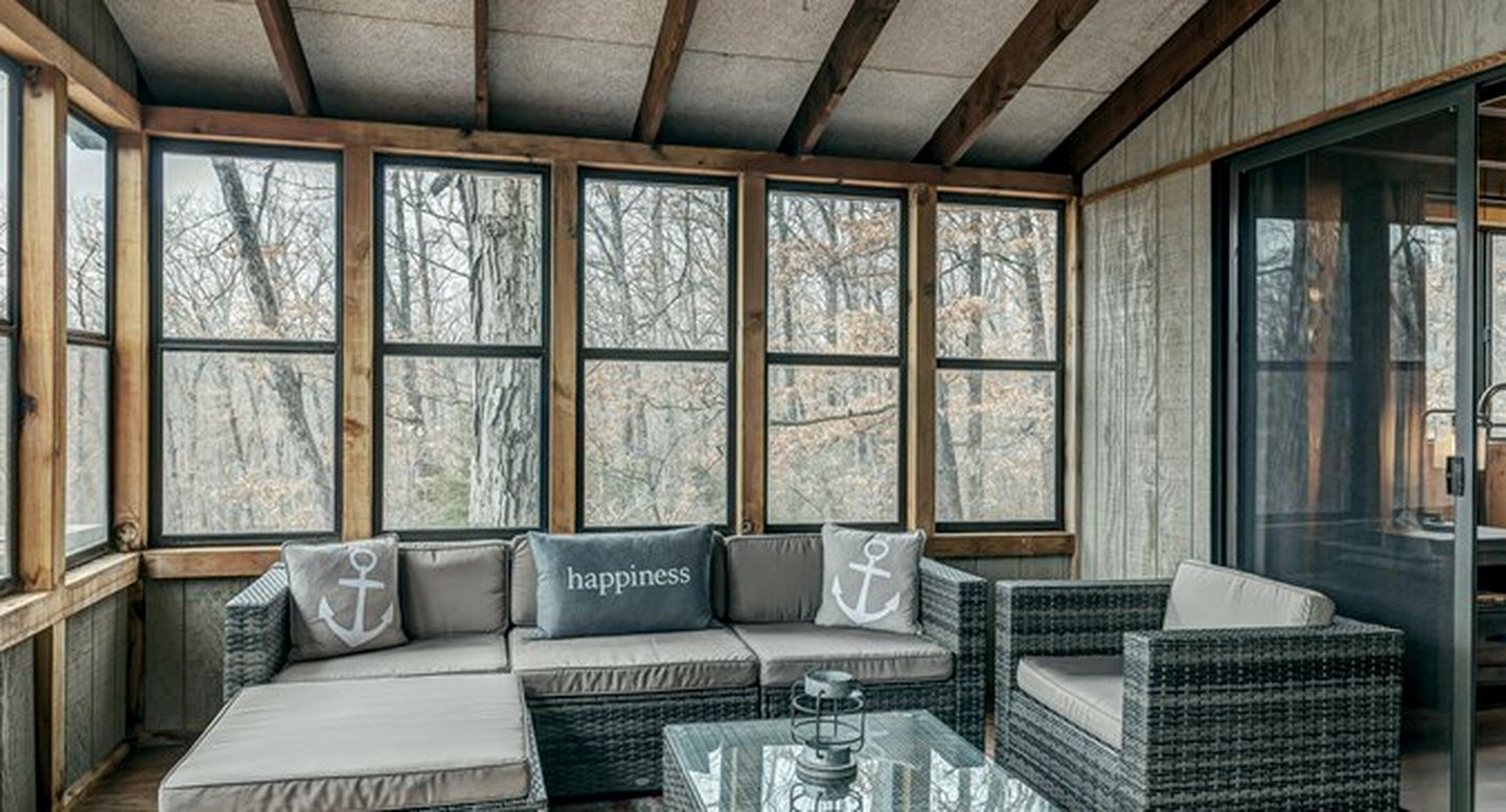 Cabin Rental near St. Louis, Missouri