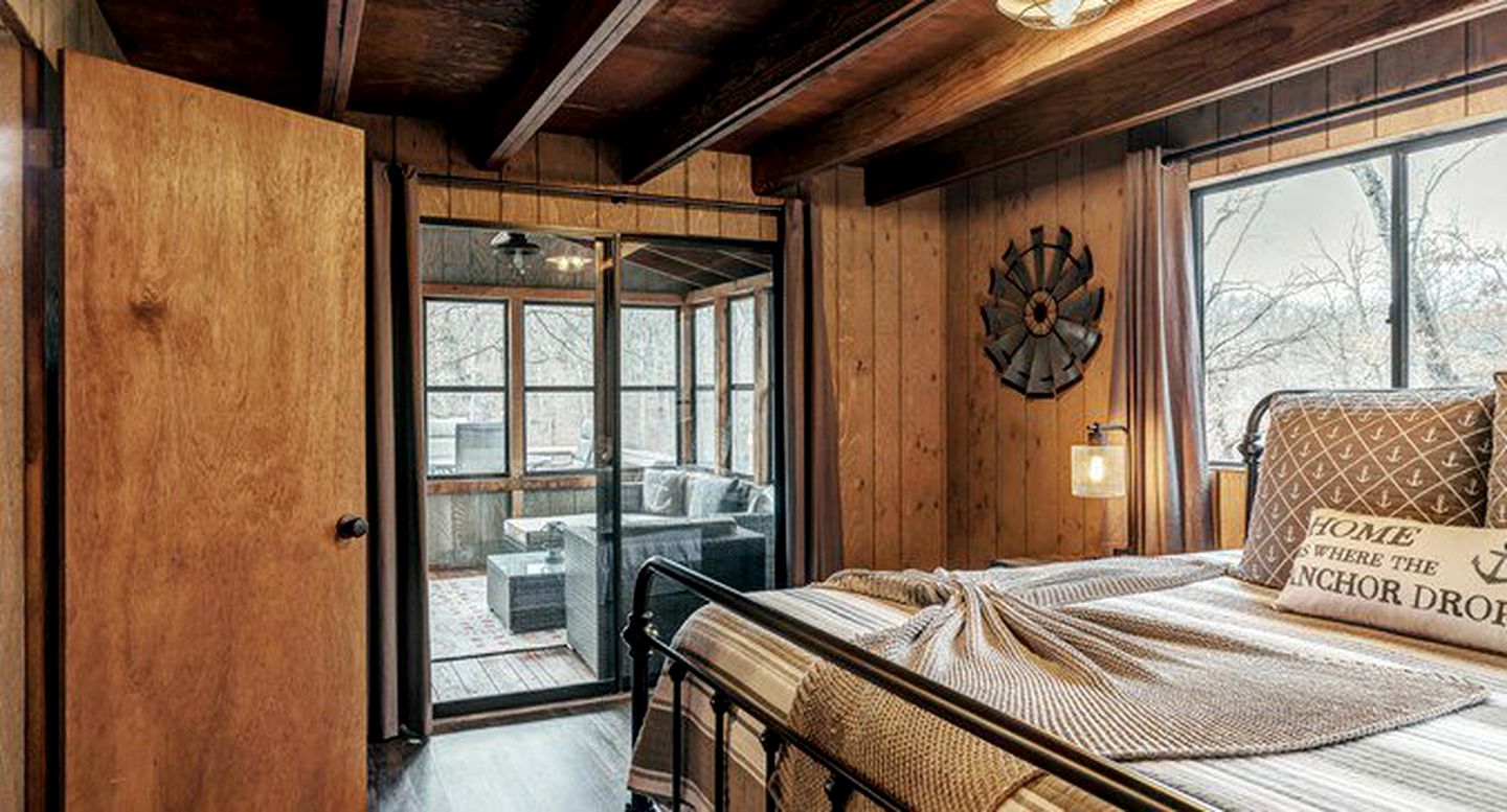 Cabin Rental near St. Louis, Missouri