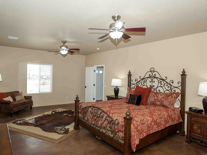 Vacation Rentals (Elgin, Arizona, United States)