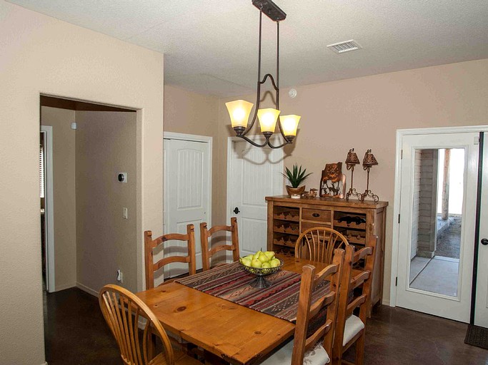 Vacation Rentals (Elgin, Arizona, United States)