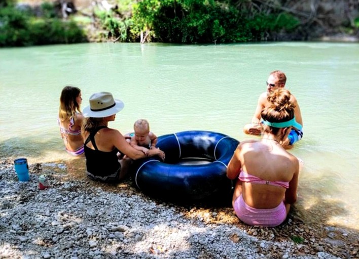 Vacation Rentals (United States of America, Kingsbury, Texas)