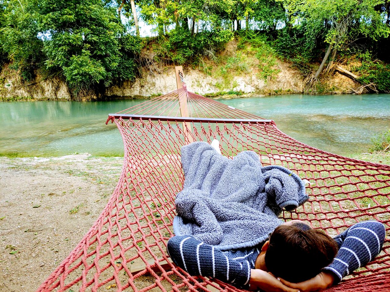 A Rustic Log Cabin - Perfect for a Glamping Getaway by the San Marcos River near Kingsbury, Texas
