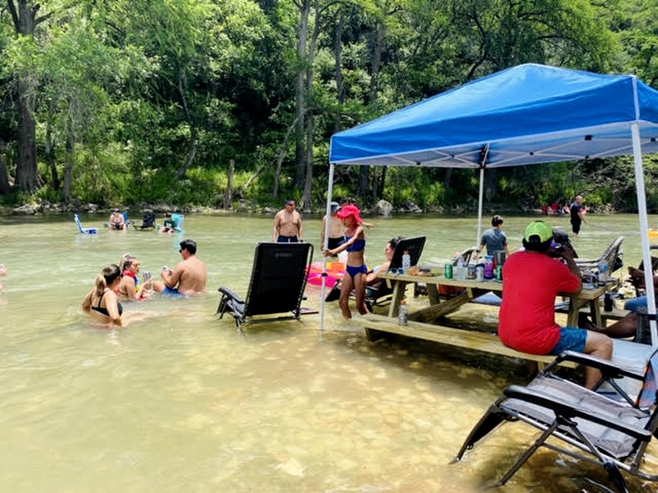 Incredible Glamping Destination for Everyone: Comfortable Riverside Bell Tent near New Braunfels, Texas