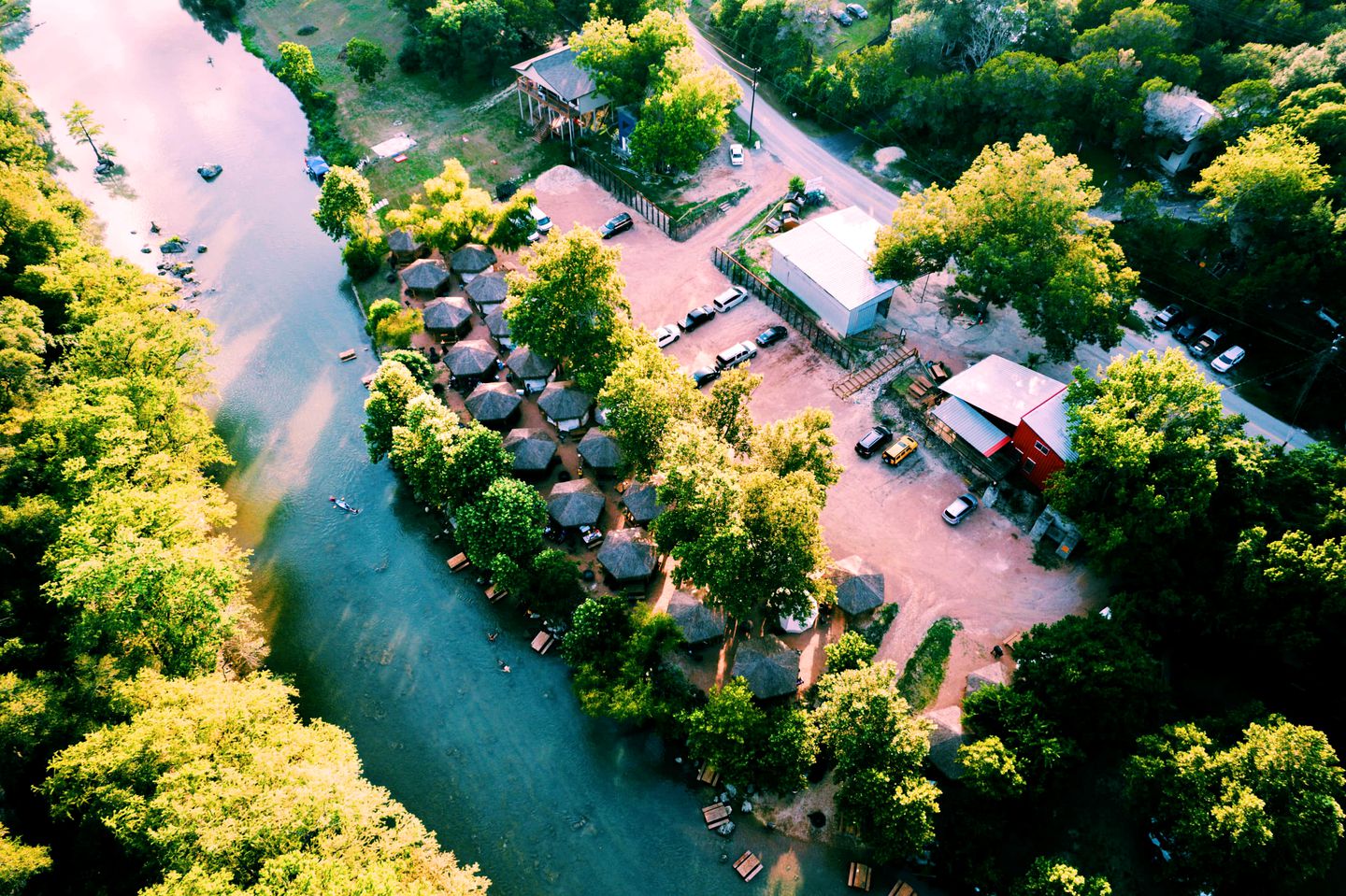 Incredible Glamping Destination for Everyone: Comfortable Riverside Bell Tent near New Braunfels, Texas