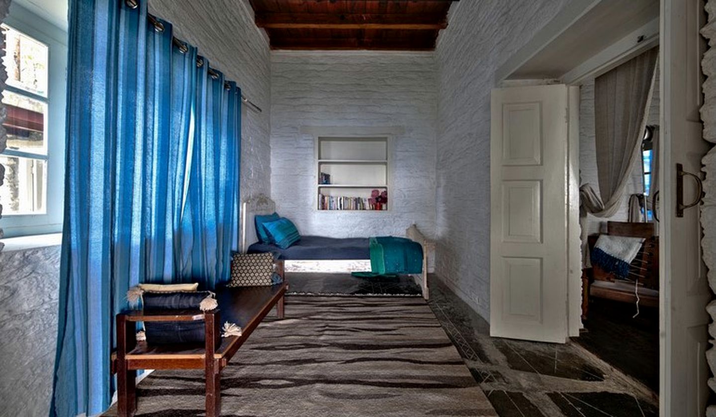 Soothing Luxury Suite for Couples or Small Families in the Himalayas, India