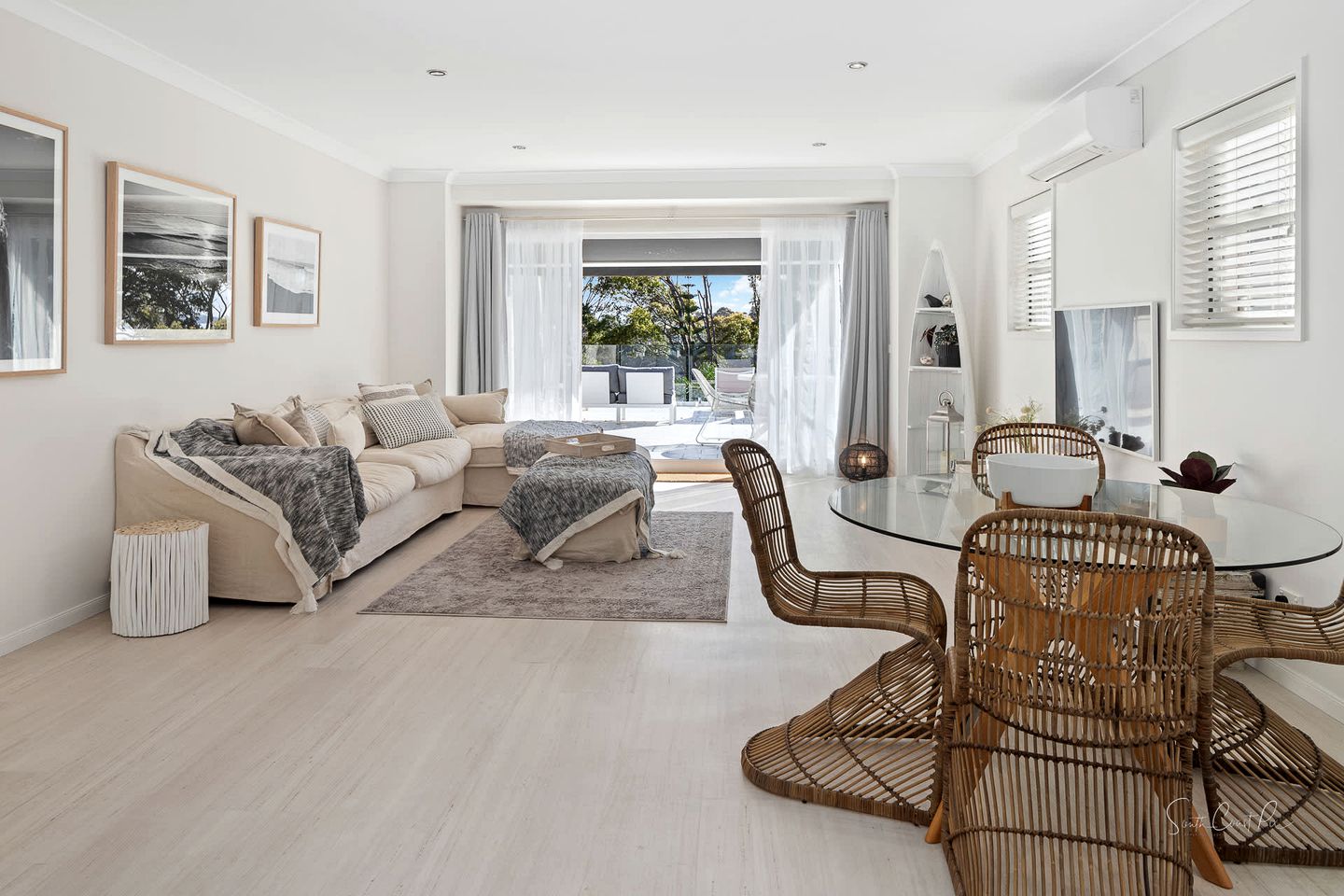 Soulshine Beachside Penthouse, views over Denhams Beach