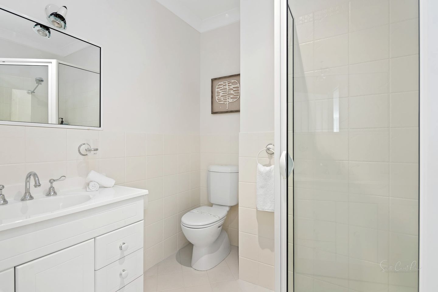 Soulshine Beachside Penthouse, views over Denhams Beach