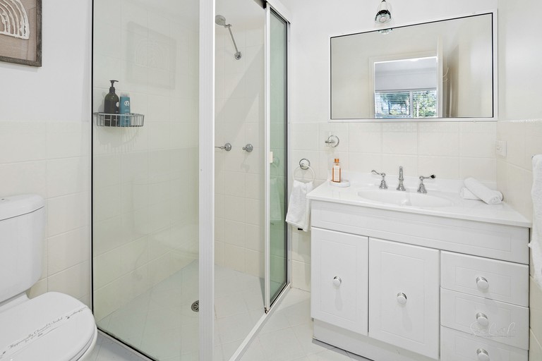 Beach Houses (Australia, Denhams Beach, New South Wales)